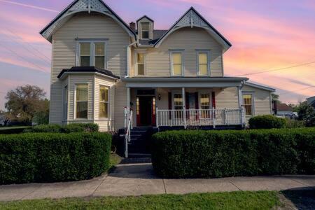 Beautiful Downstairs 1Bed 1Bth Charmer- Pet Friendly Michigan City Kültér fotó